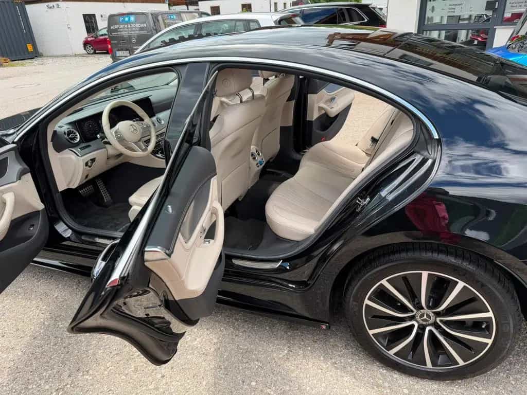 Mercedes-Benz CLS 350 CLS CLS 350 d 4Matic AMG - Line 01/2019-photo-18