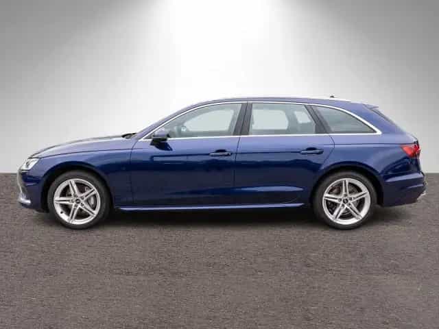 Audi A4 Avant S line 40TDI quat Stron LED B&O RFK AHK 02/2023-photo-3