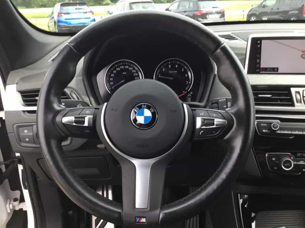 BMW X1 sDrive 20 i M Sport 06/2020-photo-11