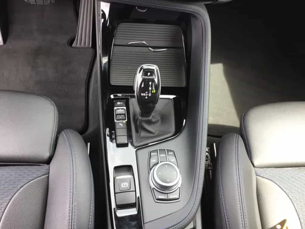 BMW X1 sDrive 20 i M Sport 06/2020-photo-13