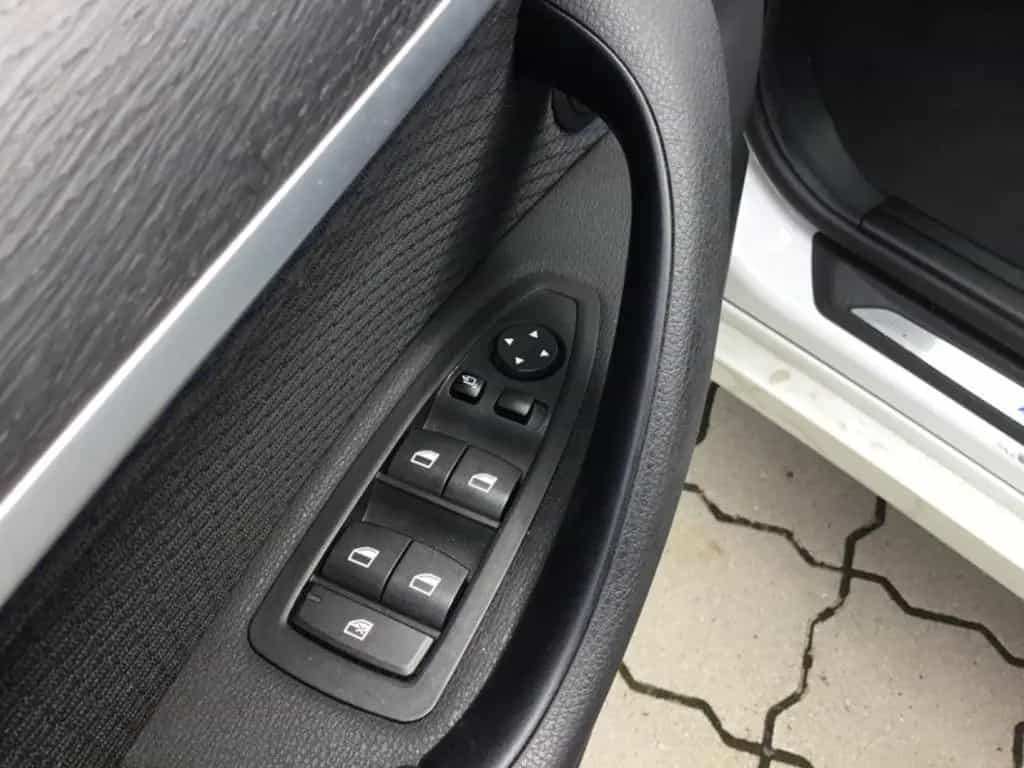 BMW X1 sDrive 20 i M Sport 06/2020-photo-14