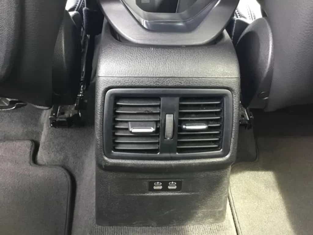 BMW X1 sDrive 20 i M Sport 06/2020-photo-17