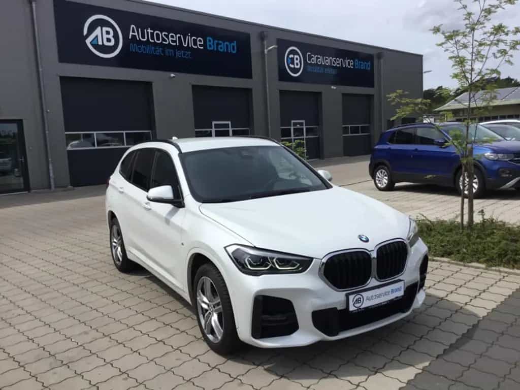 BMW X1 sDrive 20 i M Sport 06/2020-photo-2