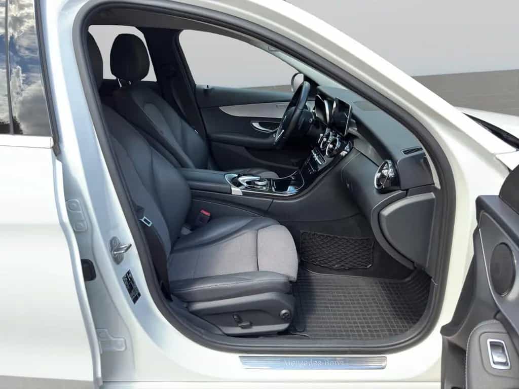Mercedes-Benz C 200 T Avantgarde LED~Distronic~Totw.~Kam~Sthzg 01/2019-photo-13