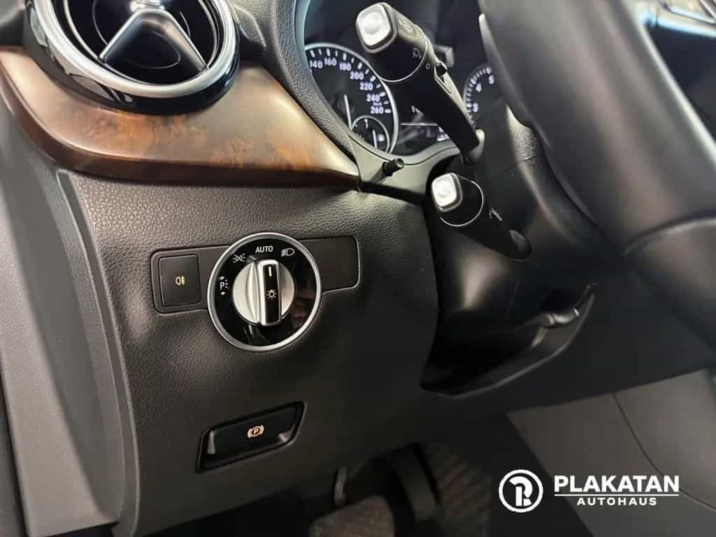 Mercedes-Benz B 200 Navi Bi-Xenon Tempomat 1Hand 11/2012-photo-18