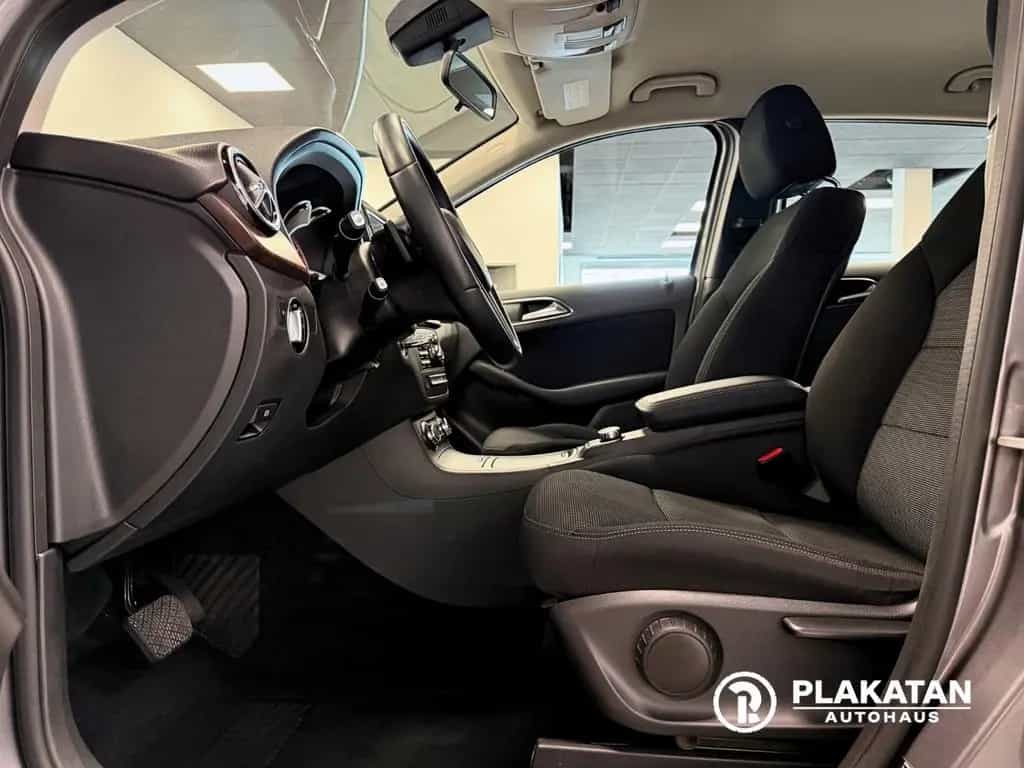 Mercedes-Benz B 200 Navi Bi-Xenon Tempomat 1Hand 11/2012-photo-20