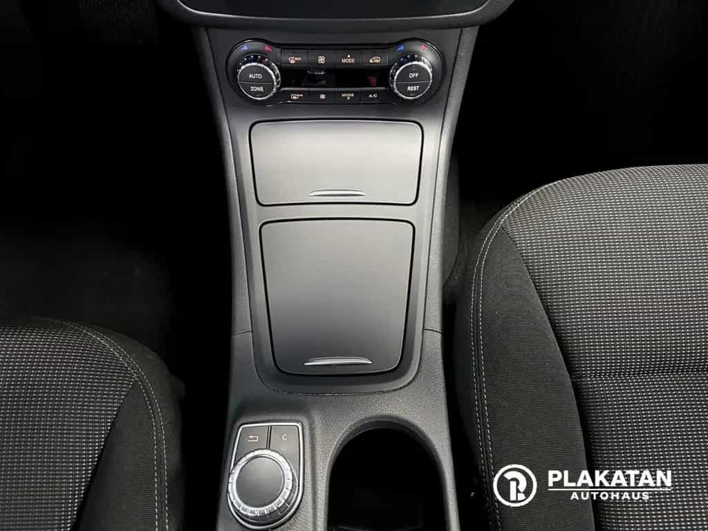 Mercedes-Benz B 200 Navi Bi-Xenon Tempomat 1Hand 11/2012-photo-29
