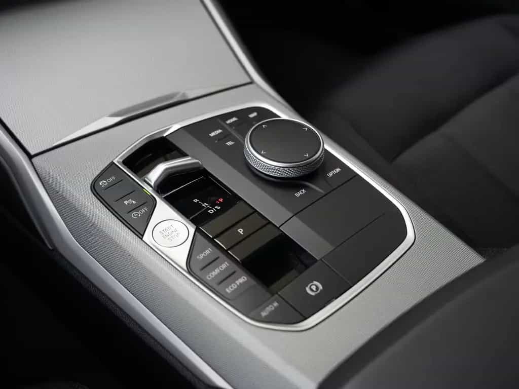 BMW 320 i touring.ACC.AHK. 02/2023-photo-15