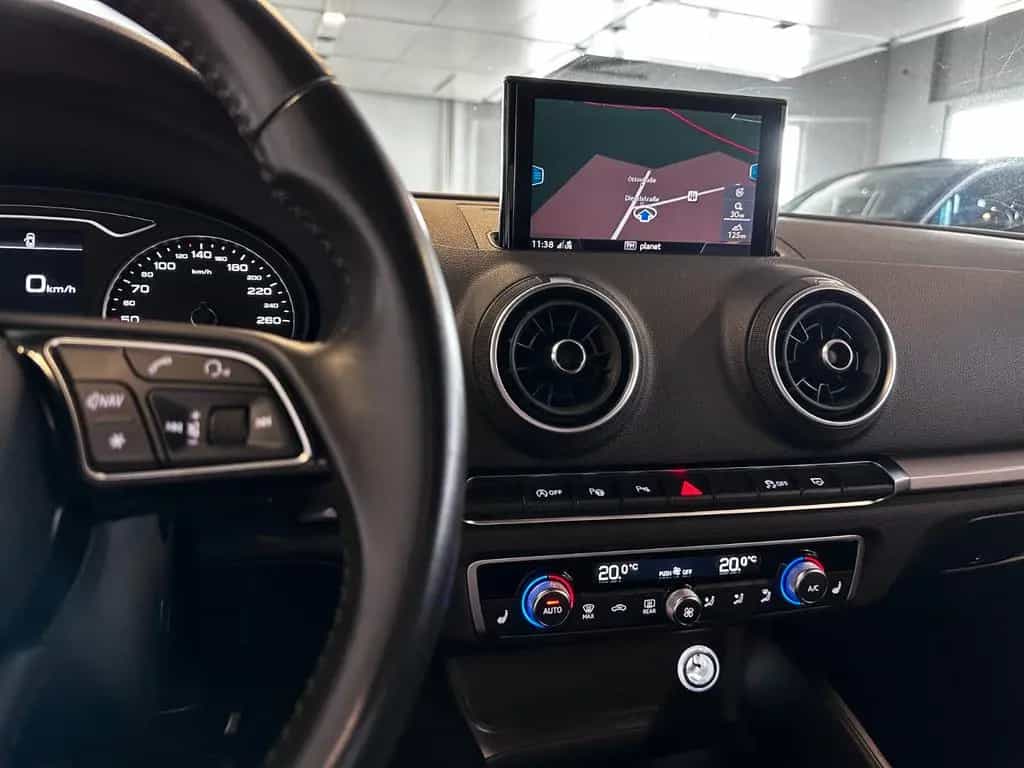 Audi A3 Cabriolet  S Line 07/2018-photo-14