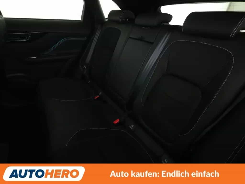 Jaguar F-Pace 30d R-Sport AWD Aut.*NAVI*CAM*LED*ACC*PDC 01/2019-photo-13