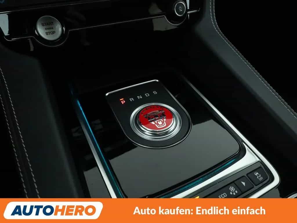 Jaguar F-Pace 30d R-Sport AWD Aut.*NAVI*CAM*LED*ACC*PDC 01/2019-photo-25