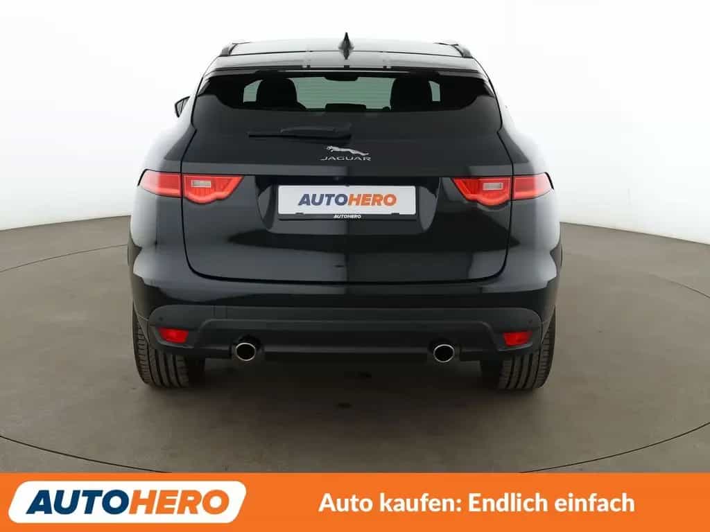 Jaguar F-Pace 30d R-Sport AWD Aut.*NAVI*CAM*LED*ACC*PDC 01/2019-photo-4