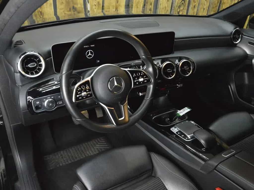 Mercedes-Benz A 200 DCT |MBUX|LED|DAB|Keyless 06/2018-photo-5