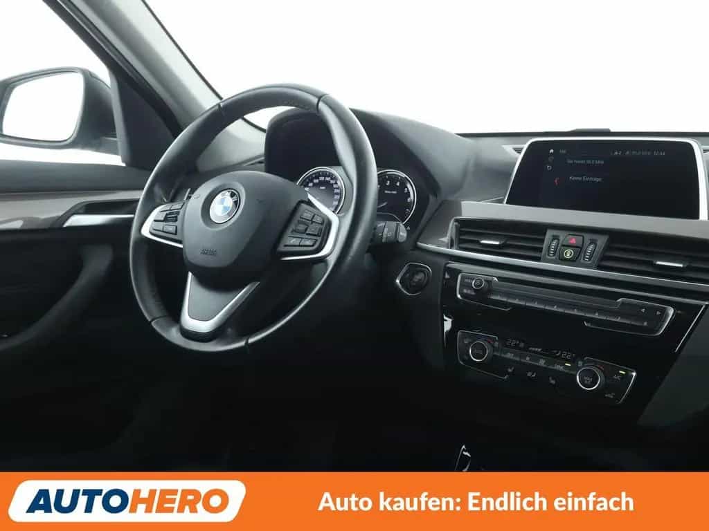 BMW X1 sDrive 20i xLine Aut.*LED*TEMPO*PLA*PDC* 09/2018-photo-12