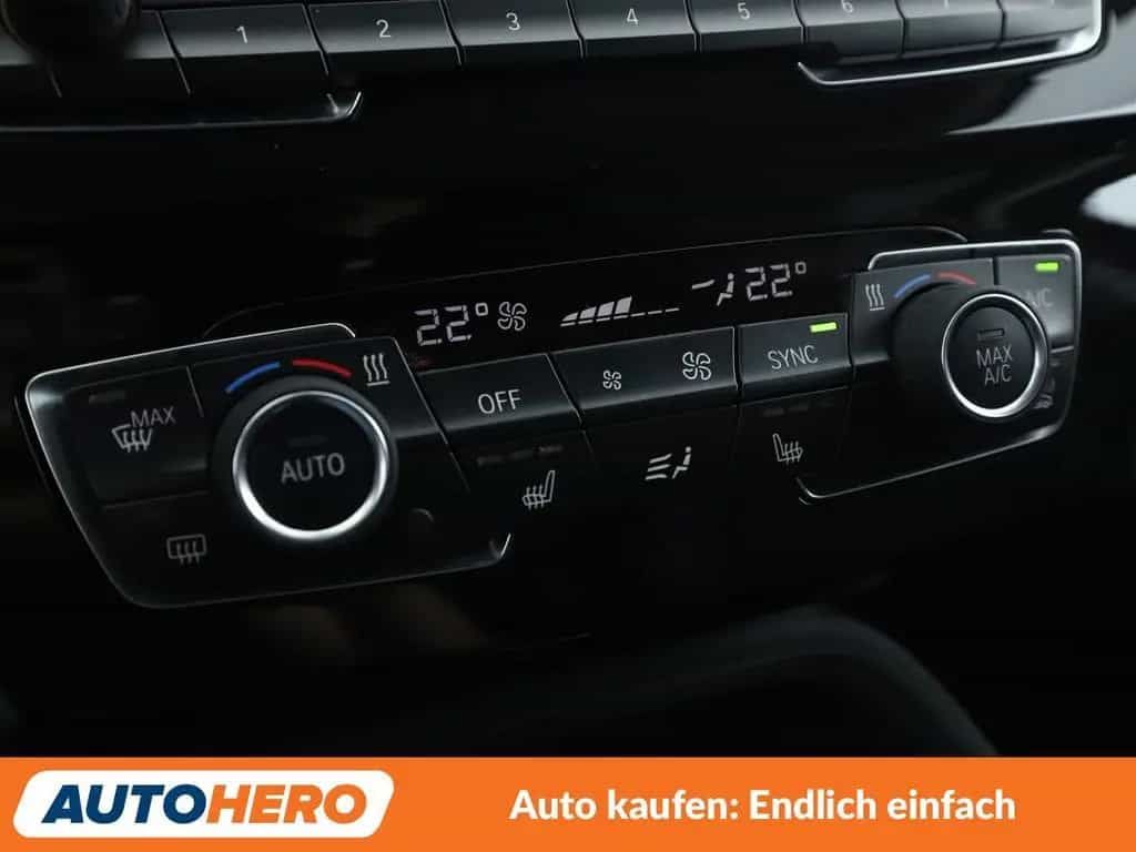 BMW X1 sDrive 20i xLine Aut.*LED*TEMPO*PLA*PDC* 09/2018-photo-22