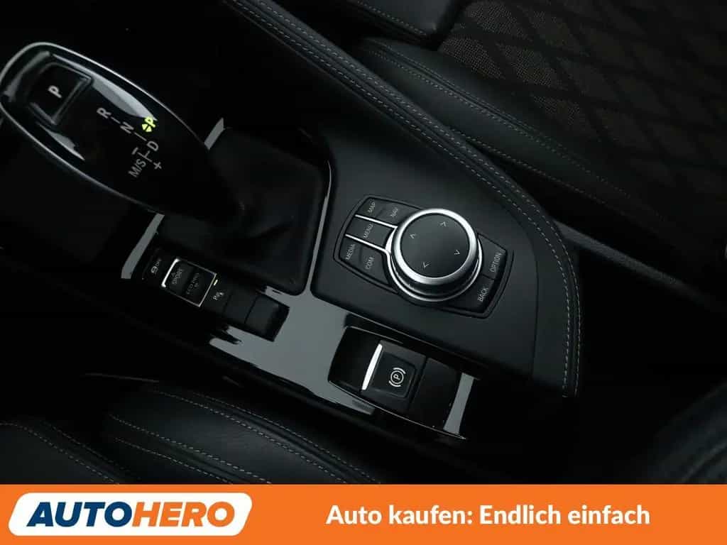BMW X1 sDrive 20i xLine Aut.*LED*TEMPO*PLA*PDC* 09/2018-photo-23