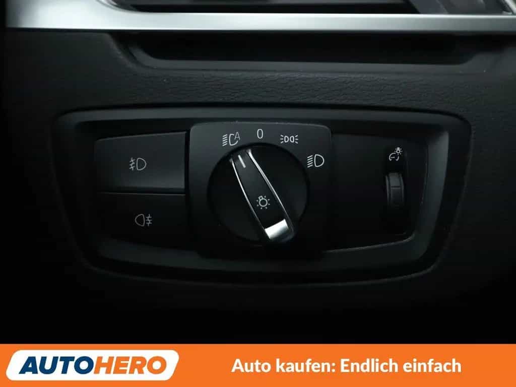 BMW X1 sDrive 20i xLine Aut.*LED*TEMPO*PLA*PDC* 09/2018-photo-25