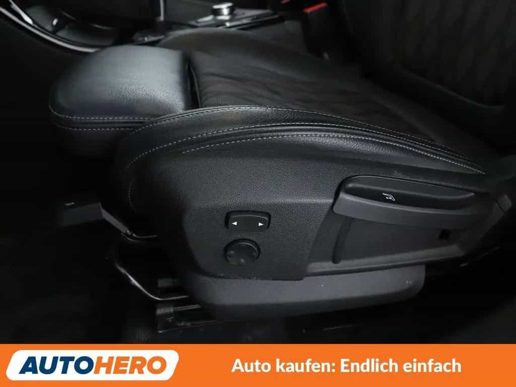 BMW X1 sDrive 20i xLine Aut.*LED*TEMPO*PLA*PDC* 09/2018-photo-31