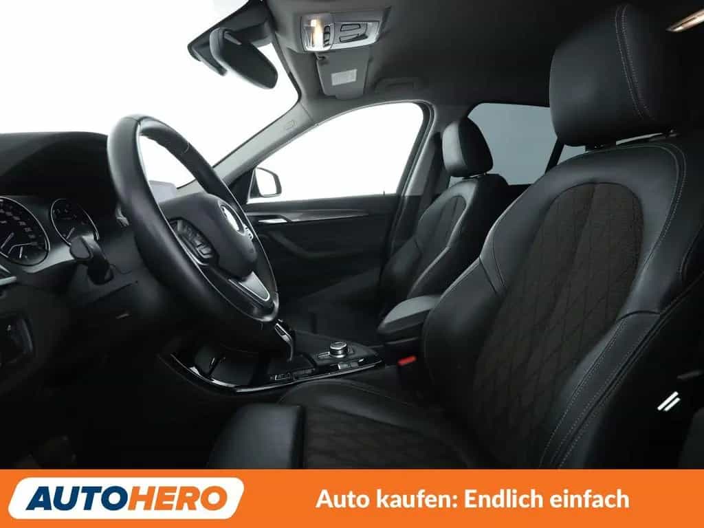 BMW X1 sDrive 20i xLine Aut.*LED*TEMPO*PLA*PDC* 09/2018-photo-9