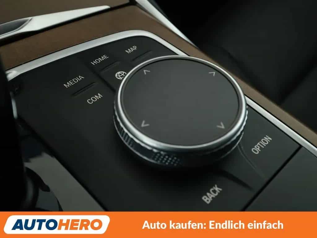 BMW 320 d Mild-Hybrid Advantage Aut.*NAVI*LED*PDC*SHZ 12/2020-photo-27