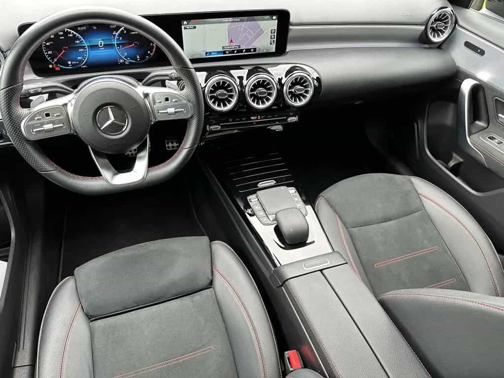 Mercedes-Benz A 180 AMG-Line NAV+LED+PANORAMA+SHZ+NIGHT+19ZOLL 02/2023-photo-12