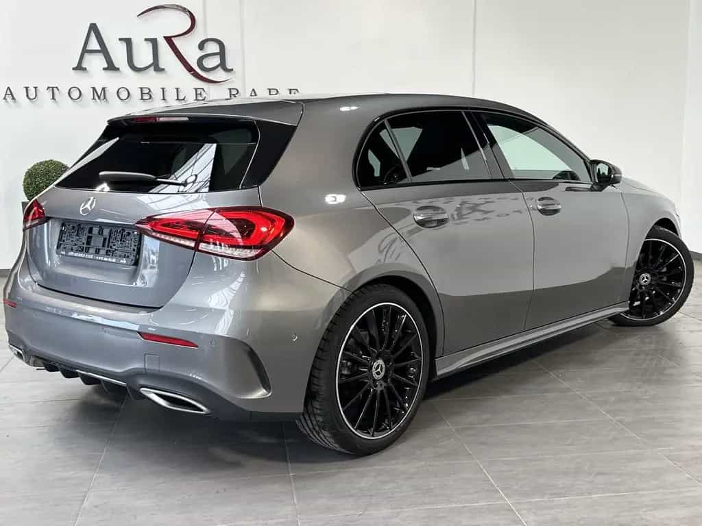 Mercedes-Benz A 180 AMG-Line NAV+LED+PANORAMA+SHZ+NIGHT+19ZOLL 02/2023-photo-3
