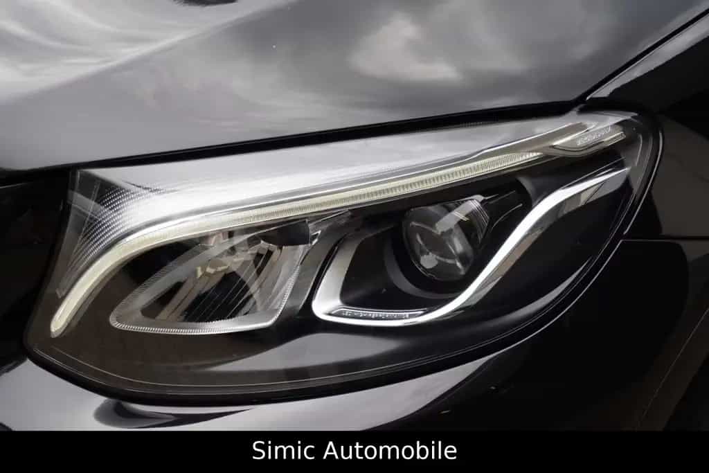 Mercedes-Benz GLC 43 AMG 4Matic LEDER+NAVI+PANO+KAMERA+ALU-21 03/2018-photo-37
