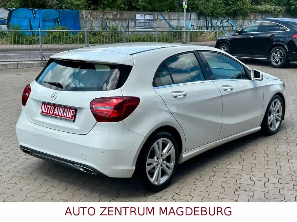 Mercedes-Benz A 180 *LED*ABSTANDSTEMPOMAT*KAMERA* 11/2016-photo-5
