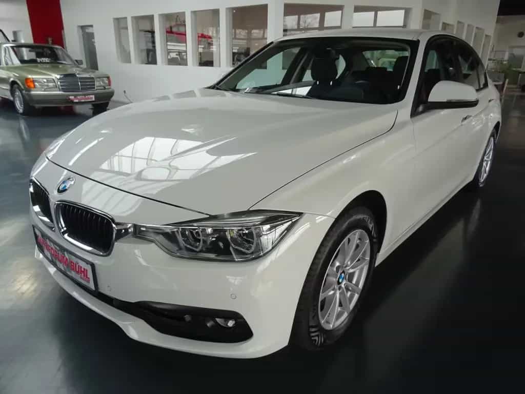 BMW 320 d Advantage/ Automatik/ Navi/ LED/ PDC 10/2018-photo-1