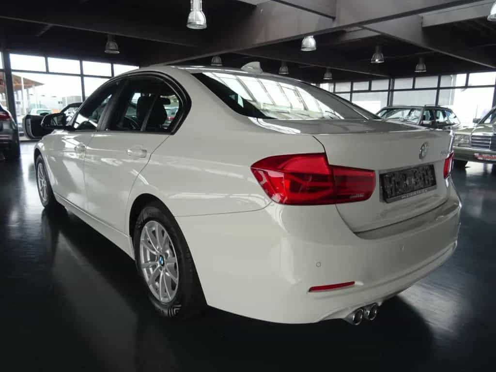 BMW 320 d Advantage/ Automatik/ Navi/ LED/ PDC 10/2018-photo-16