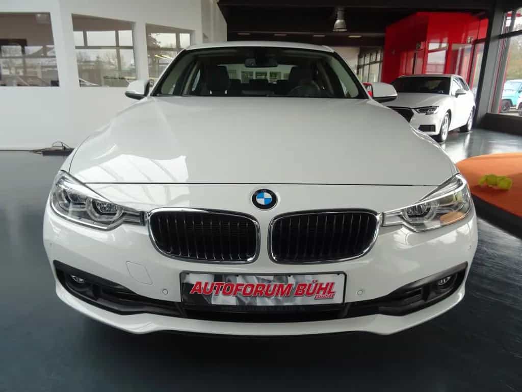 BMW 320 d Advantage/ Automatik/ Navi/ LED/ PDC 10/2018-photo-4