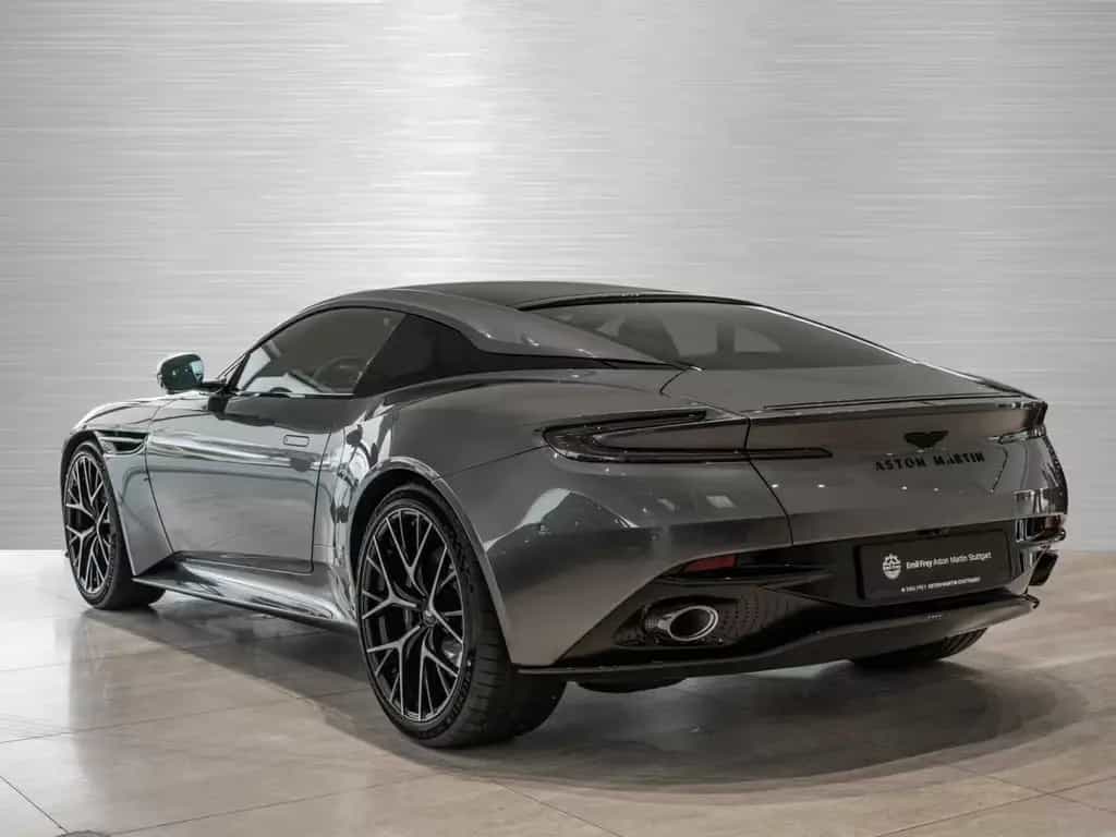 Aston Martin DB12 V8 Coupe 08/2025-photo-1