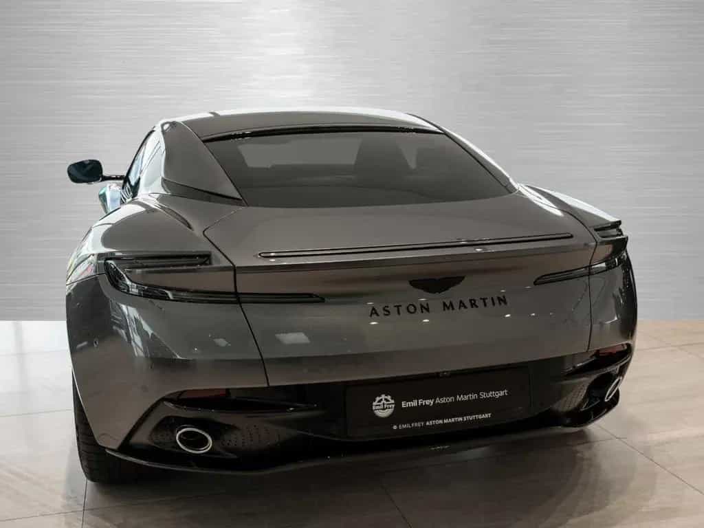 Aston Martin DB12 V8 Coupe 08/2025-photo-17