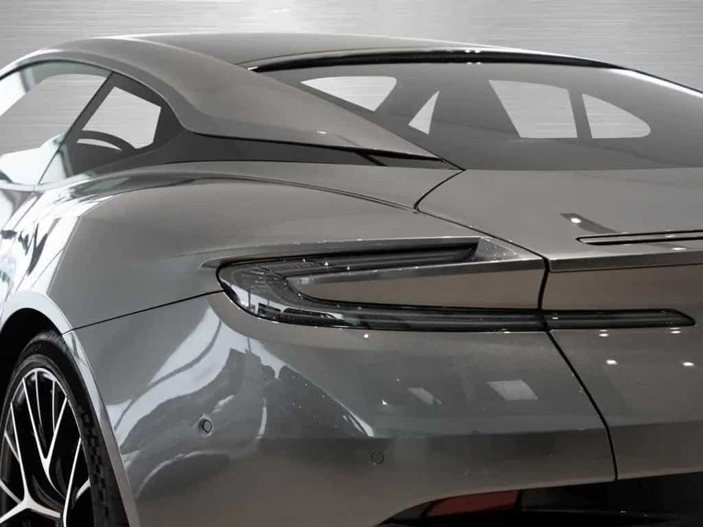 Aston Martin DB12 V8 Coupe 08/2025-photo-19