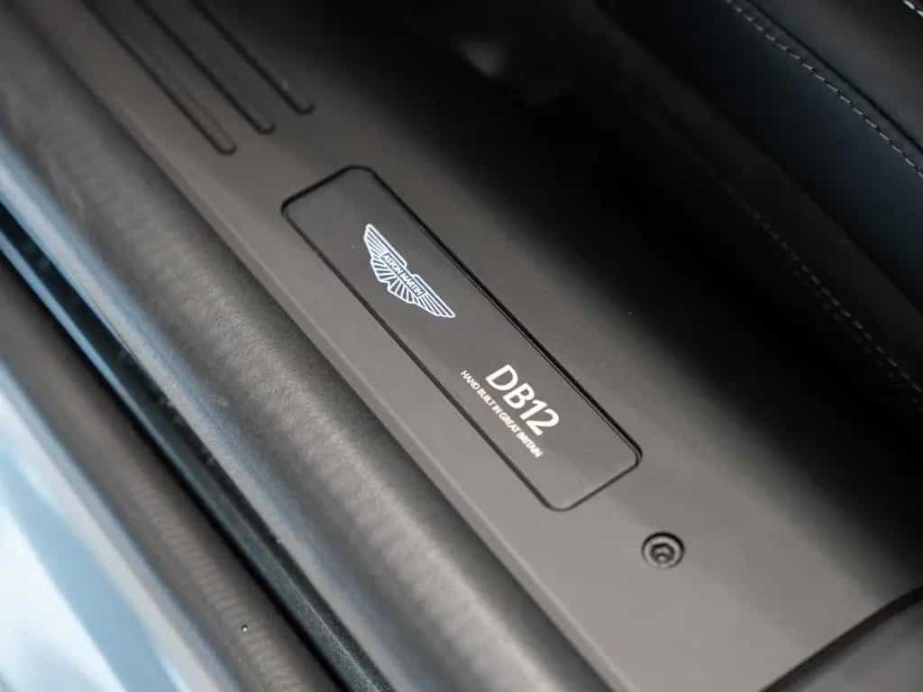 Aston Martin DB12 V8 Coupe 08/2025-photo-28