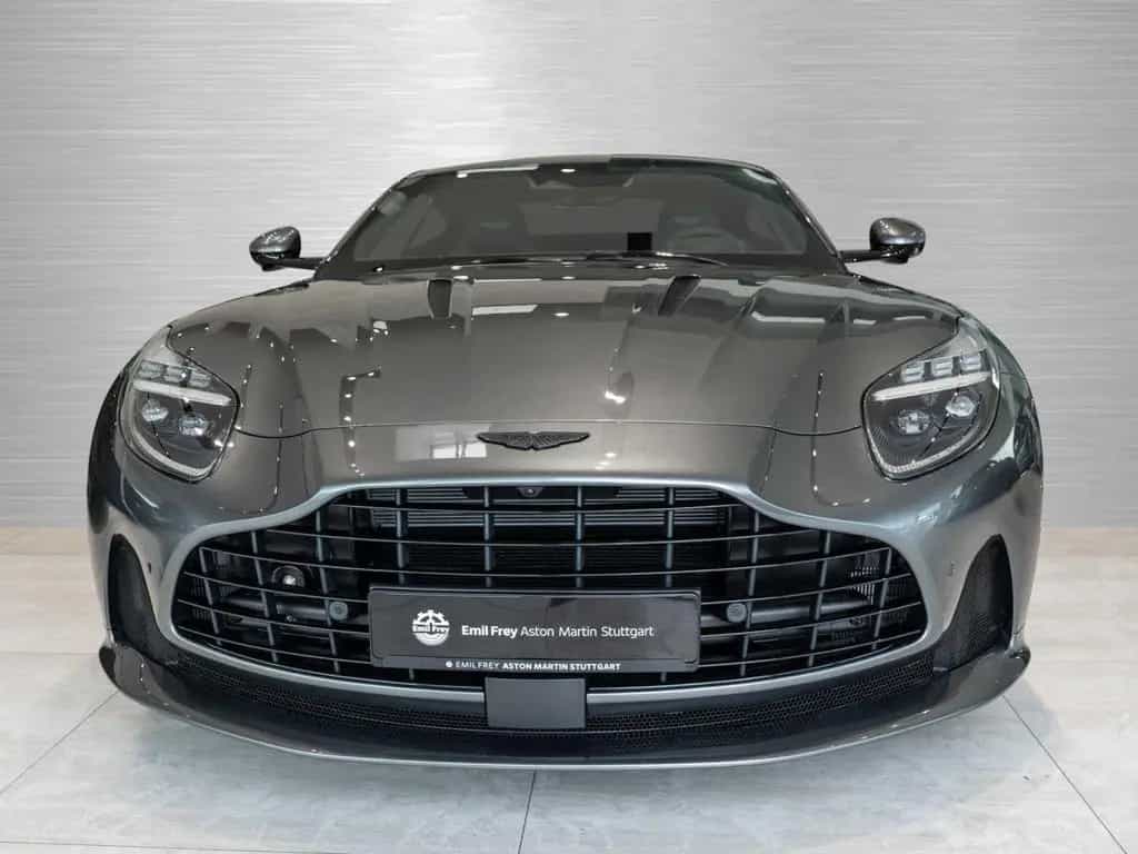 Aston Martin DB12 V8 Coupe 08/2025-photo-6