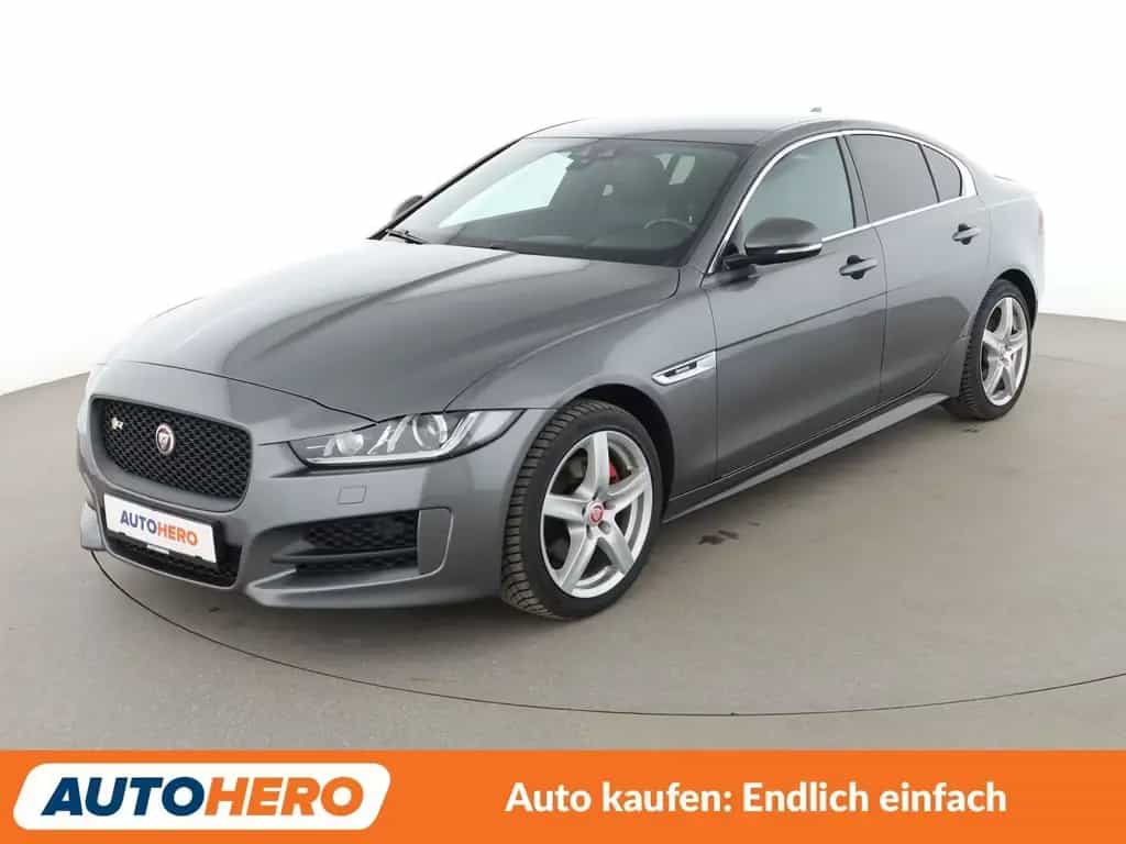 Jaguar XE 20d R-Sport Aut*NAVI*XENON*TEMPO*CAM*PDC*SHZ* 09/2015-photo-0
