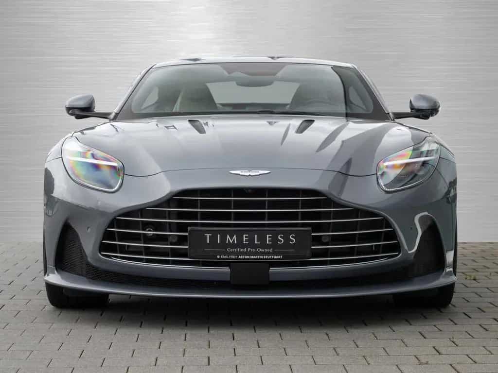 Aston Martin DB12 V8 Coupe 04/2024-photo-6