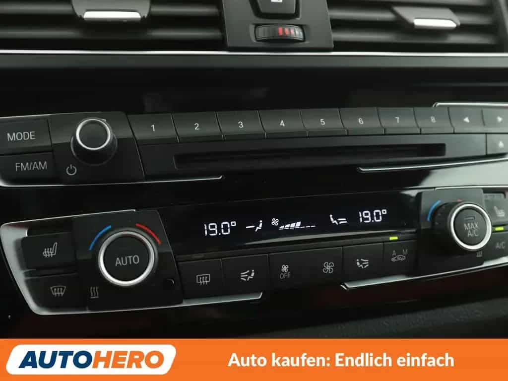 BMW M240i 2er M240i 07/2017-photo-23