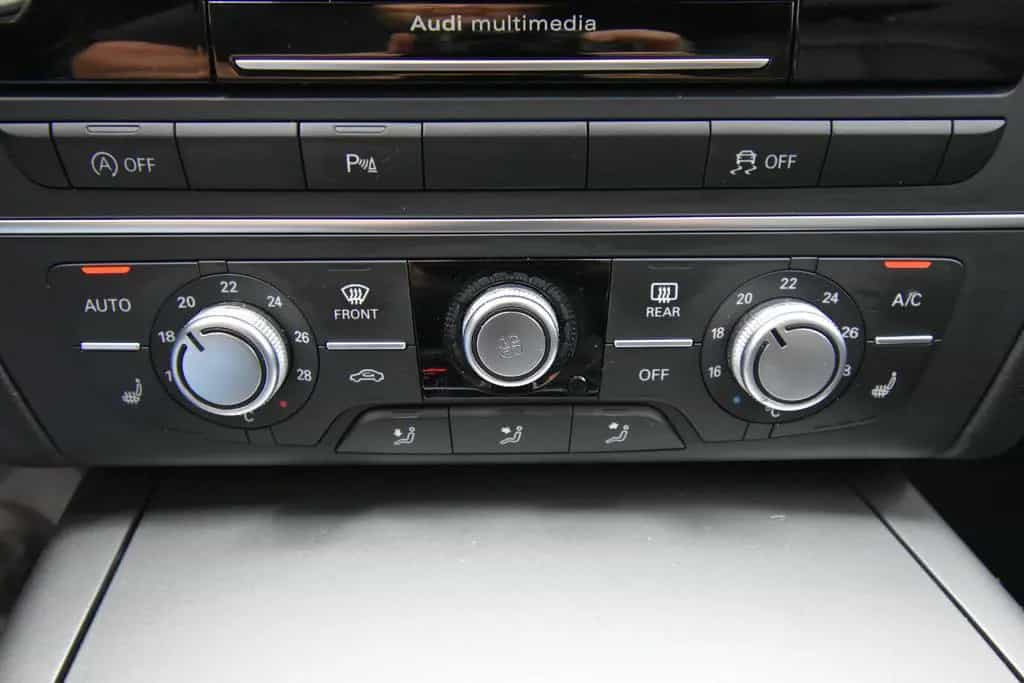 Audi A6 Avant 2.0 TDI ultra SHZ AHK Klima Tempo Leder 09/2014-photo-31