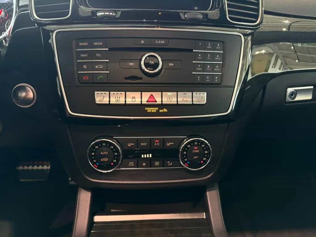 Mercedes-Benz GLE 500 4Matic*AMG-Line*360°*Pano*AHK*SHZ* 10/2018-photo-20