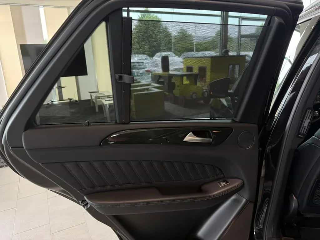 Mercedes-Benz GLE 500 4Matic*AMG-Line*360°*Pano*AHK*SHZ* 10/2018-photo-23