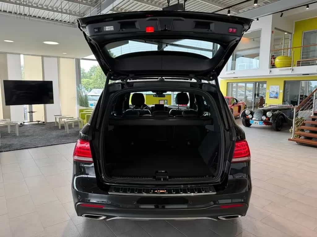 Mercedes-Benz GLE 500 4Matic*AMG-Line*360°*Pano*AHK*SHZ* 10/2018-photo-5
