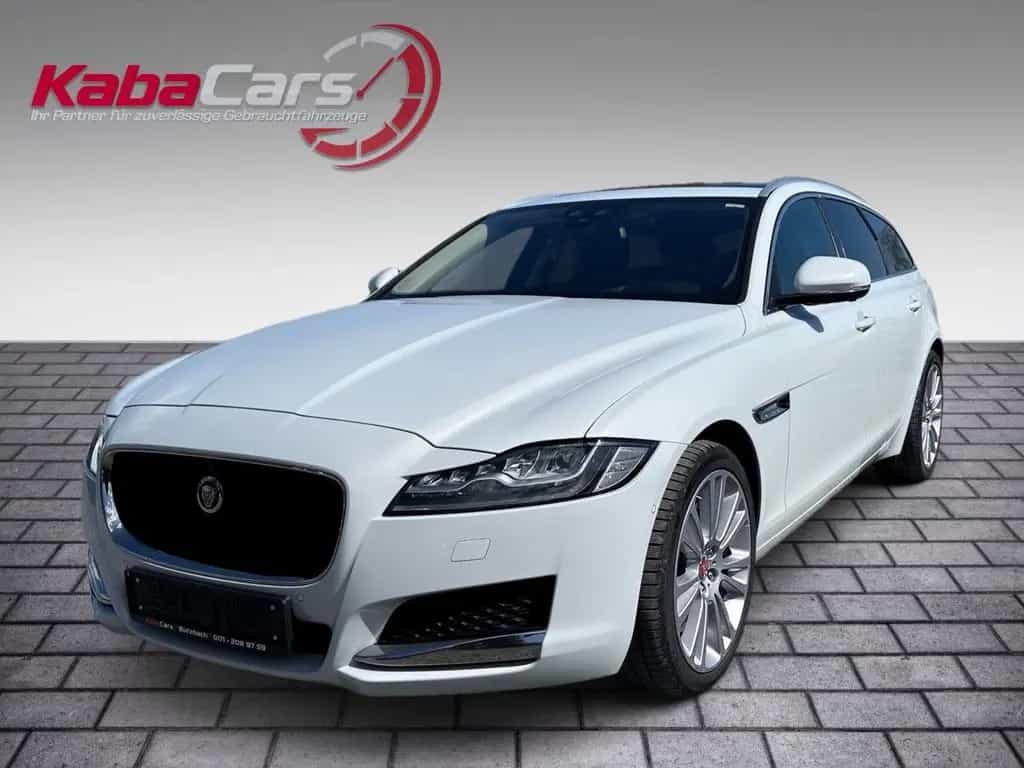 Jaguar XF Sportbrake Portfolio Pano AHK LED 12/2018-photo-1