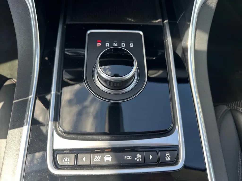 Jaguar XF Sportbrake Portfolio Pano AHK LED 12/2018-photo-11