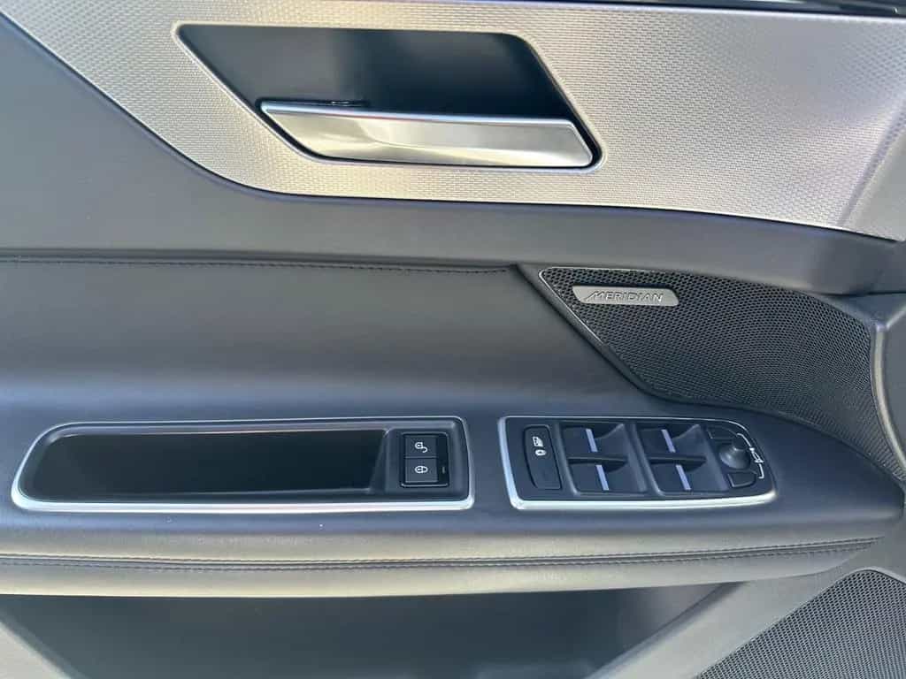Jaguar XF Sportbrake Portfolio Pano AHK LED 12/2018-photo-14