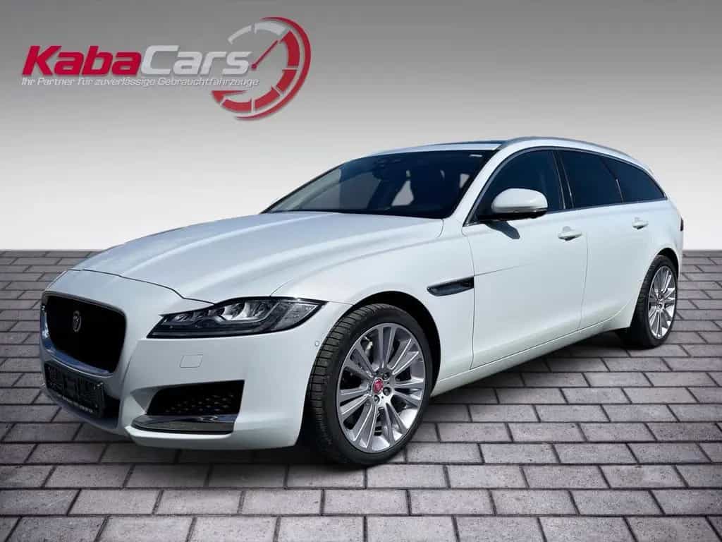 Jaguar XF Sportbrake Portfolio Pano AHK LED 12/2018-photo-2
