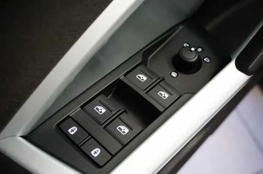 Audi Q3 Sportback 35 TDI*Automatik*NAVI*LED*1 HAND 06/2021-photo-23