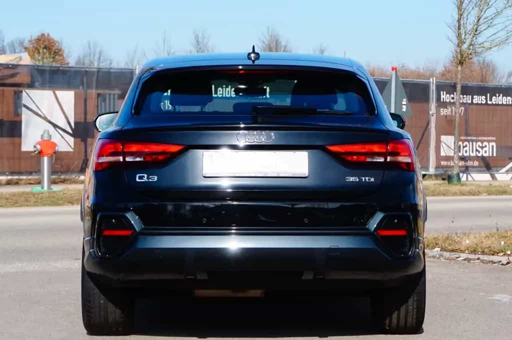 Audi Q3 Sportback 35 TDI*Automatik*NAVI*LED*1 HAND 06/2021-photo-3