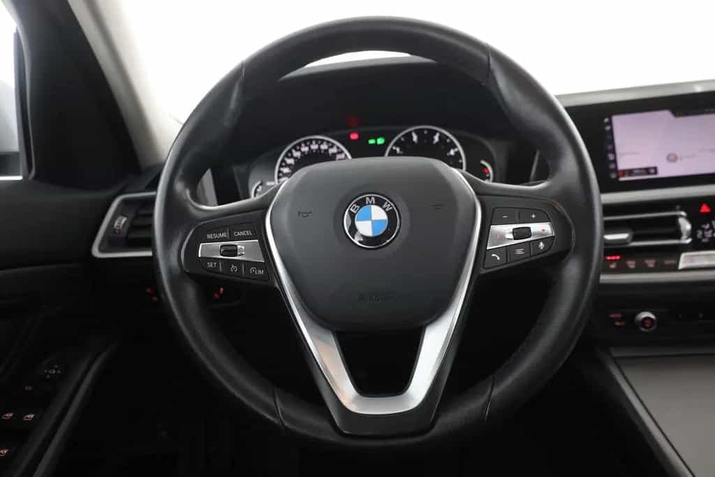 BMW 318 d Touring Advantage LED Navi Sitzheizung PDC 01/2020-photo-15